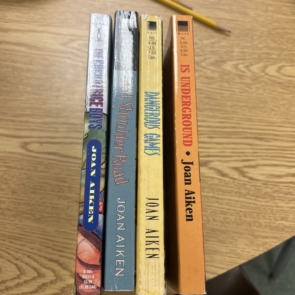 Joan Aiken lot / The Cockatrice Boys / Lot Of 4